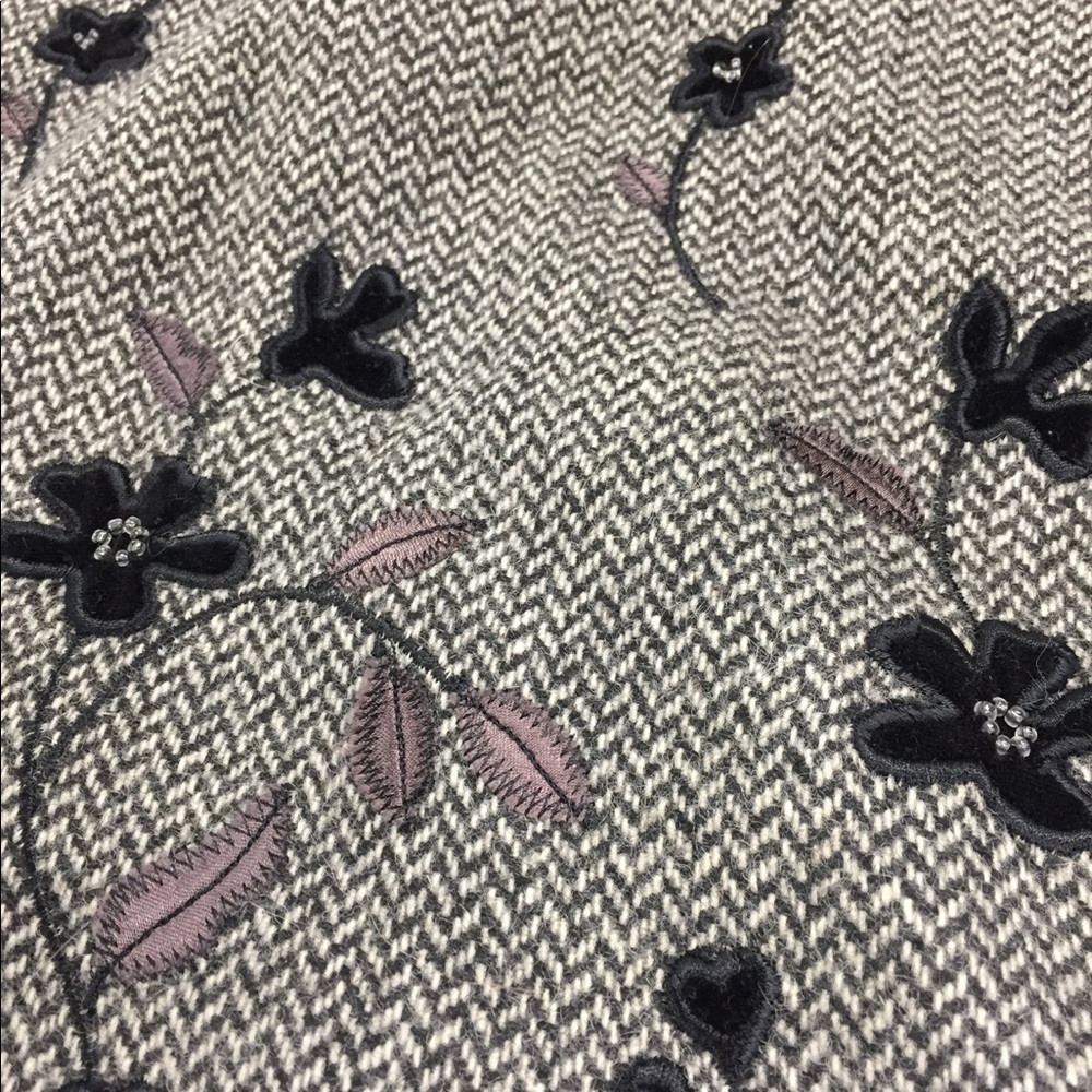 ❌❌ SOLD Ann Taylor Design Skirt Sz 4 - Picture 3 of 8